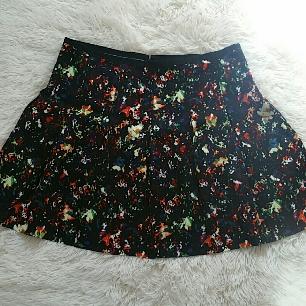 Gap sz 18 pleated skirt w/ pockets! EUC!
